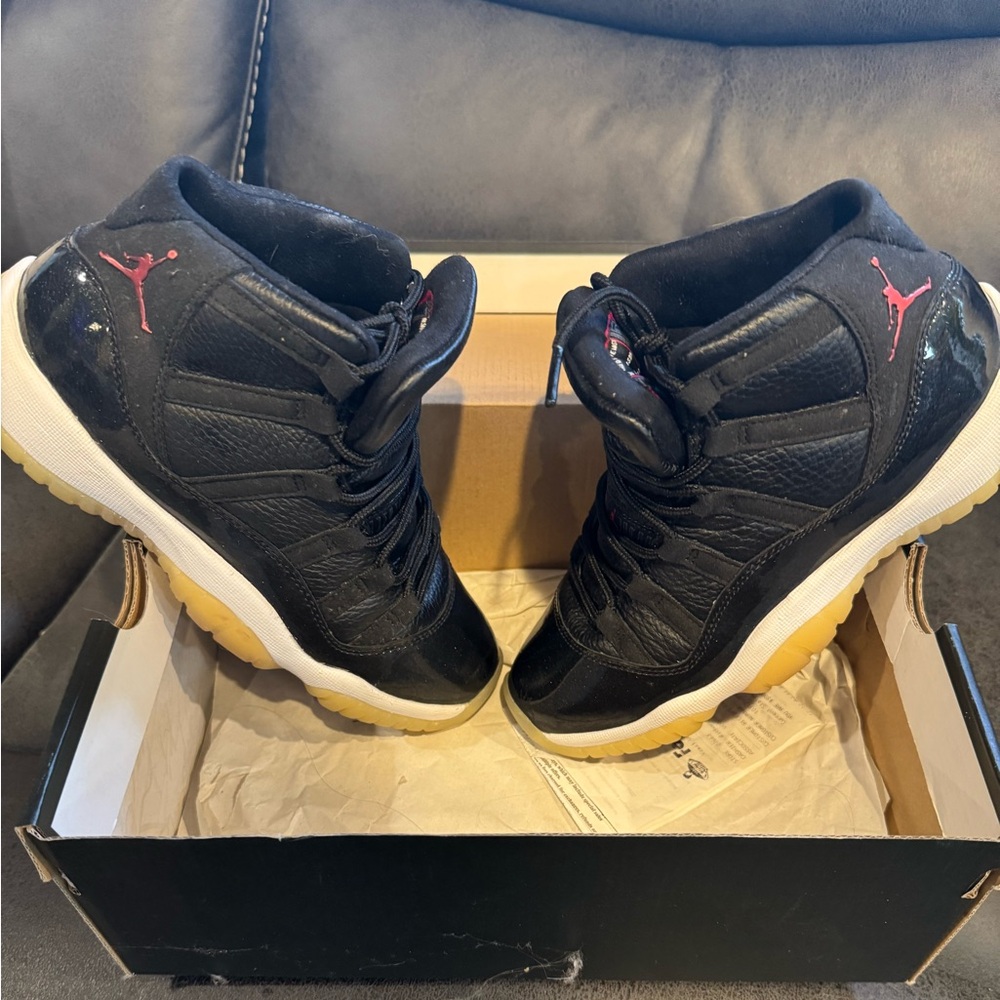 Jordan Men's retro 72-10 Jordan 11s